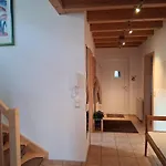 Haus Schoenbrunner דירה *