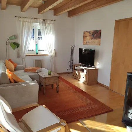 Haus Schoenbrunner Apartment Hohenau